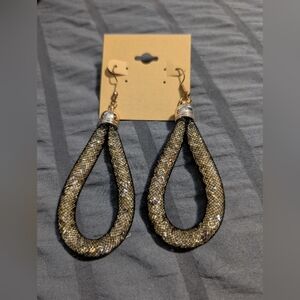 Elegant Gold-Green and Black Mesh Earrings